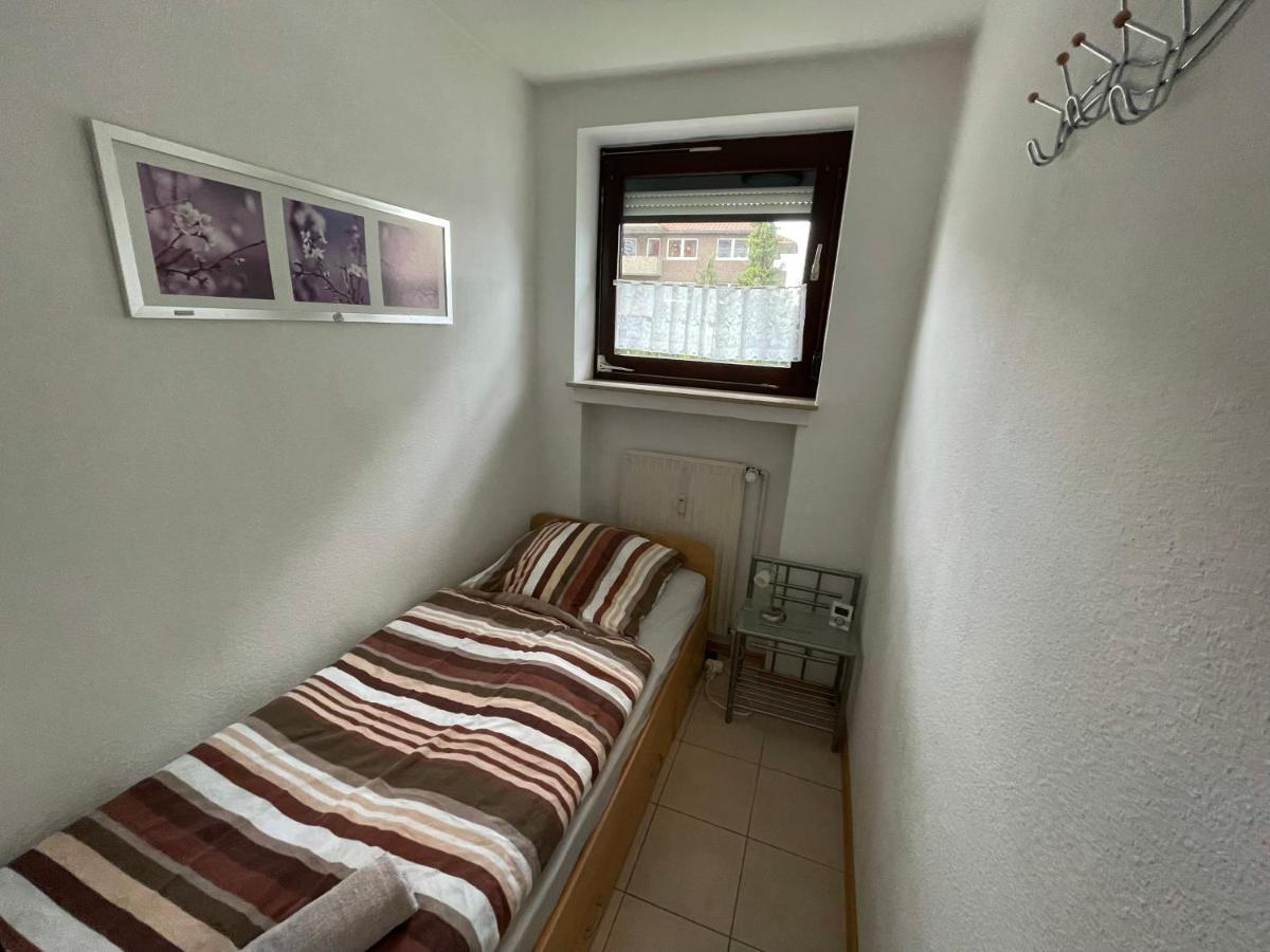 Schoene Einfache Ferienwohnung Mitten In Oldenbourg Extérieur photo