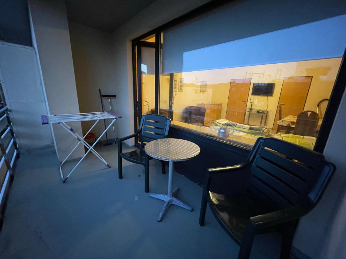 Schoene Einfache Ferienwohnung Mitten In Oldenbourg Extérieur photo