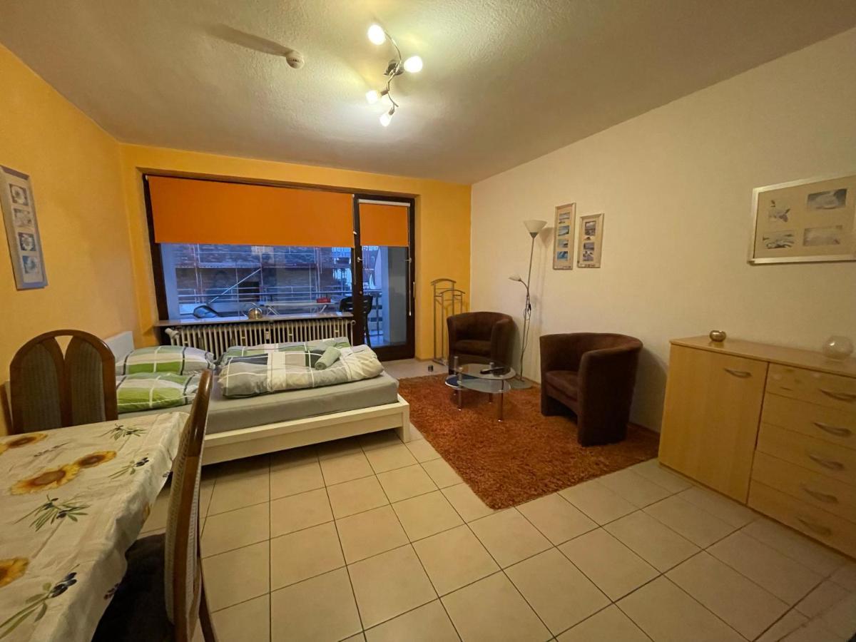 Schoene Einfache Ferienwohnung Mitten In Oldenbourg Extérieur photo