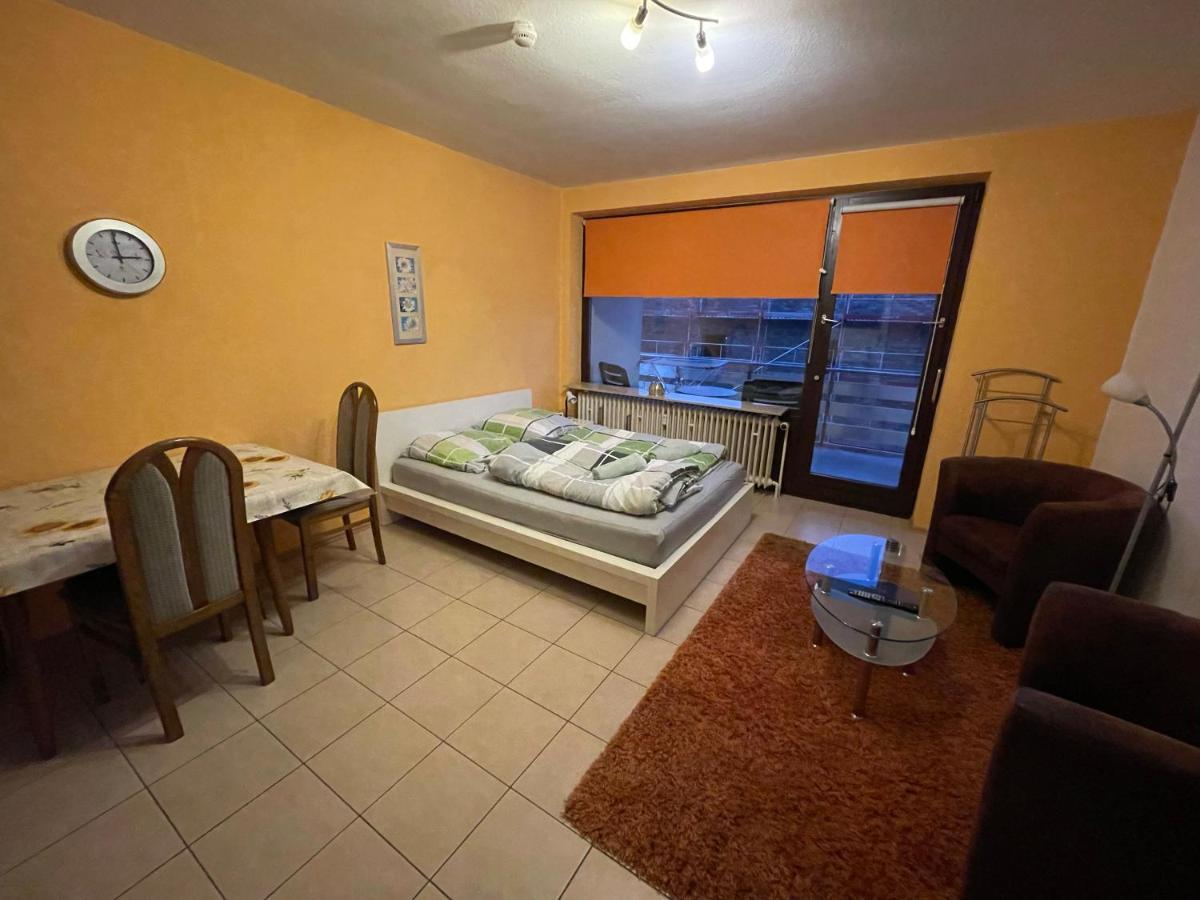 Schoene Einfache Ferienwohnung Mitten In Oldenbourg Extérieur photo