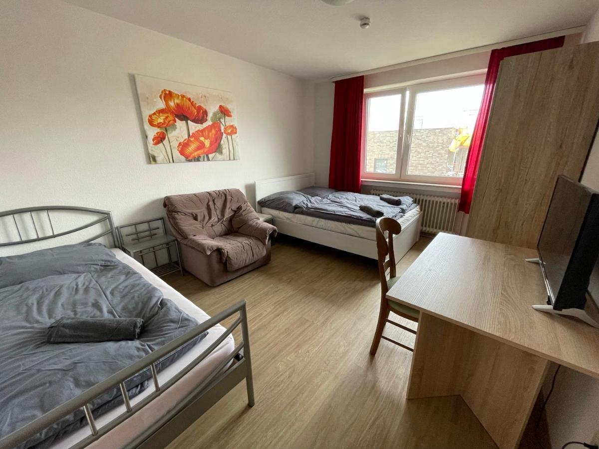 Schoene Einfache Ferienwohnung Mitten In Oldenbourg Extérieur photo