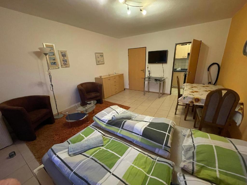Schoene Einfache Ferienwohnung Mitten In Oldenbourg Extérieur photo